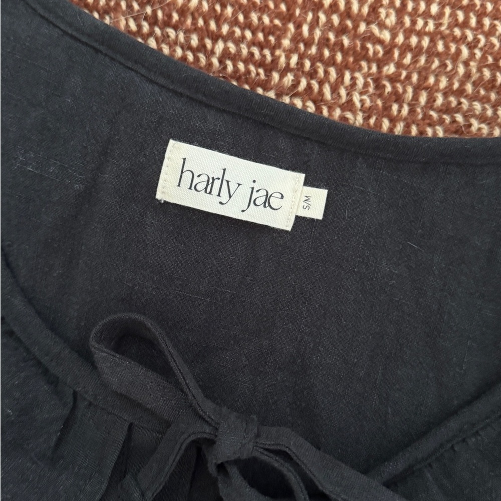 Black Sleeveless Etoile Harley Jae dress - Picture 2 of 5